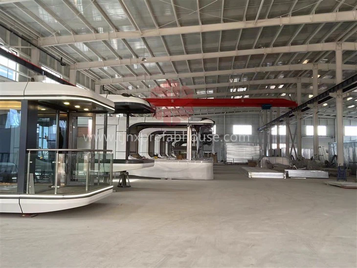 Space Capsule Prefab House Cabin